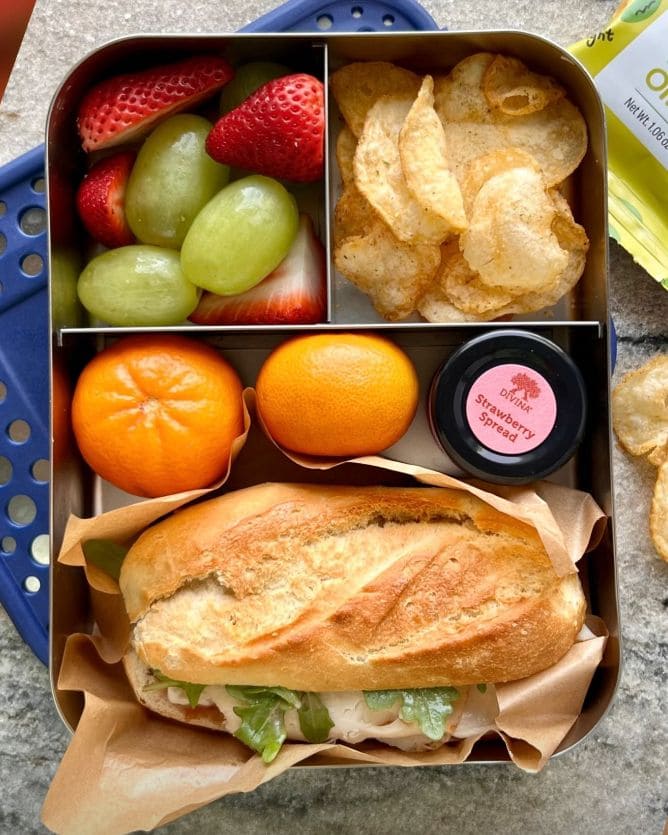 Chicken Sandwich Bistro Lunch Box